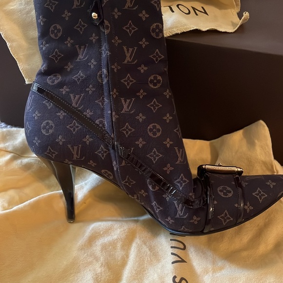 Louis Vuitton monogram ankle boots - Picture 6 of 12